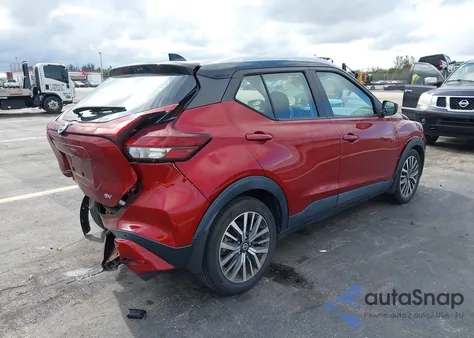 2021 Nissan Kicks Sv Xtronic Cvt z USA, uszkodzony, nr VIN 3N1CP5CV1ML473334